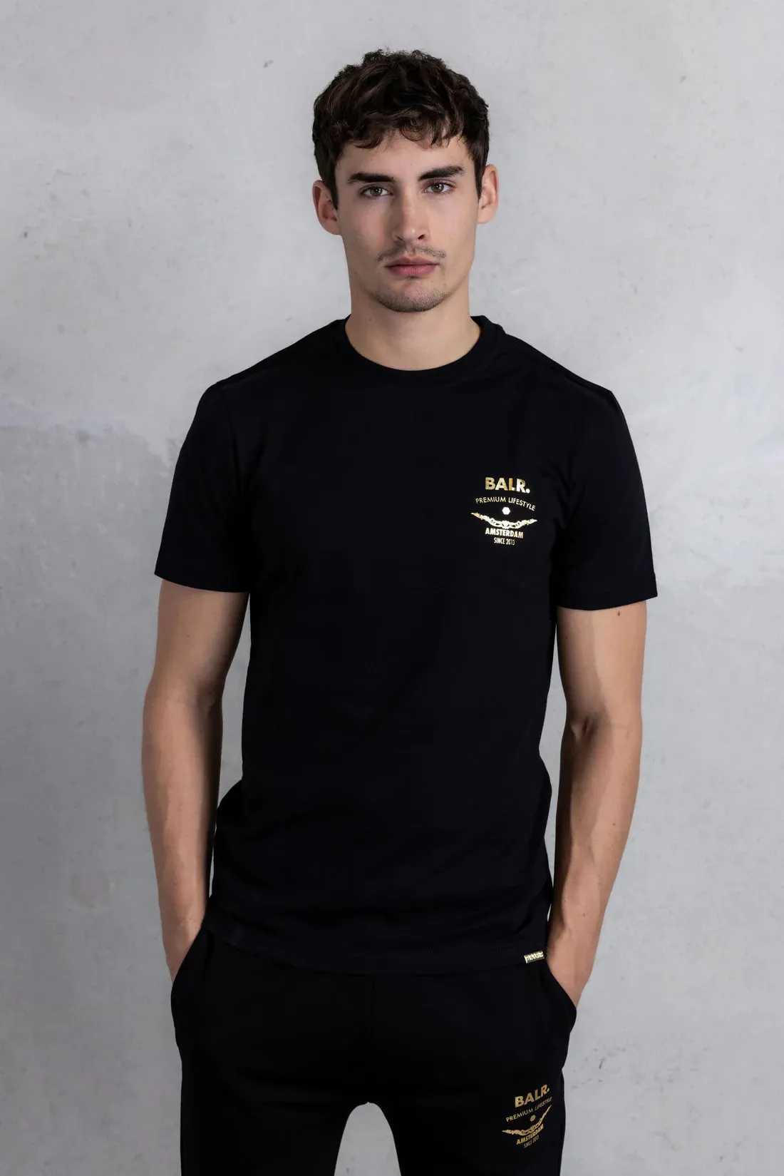 CAMISETA SEBASTIAN SLIM GOLD EMBLEM NEGRA