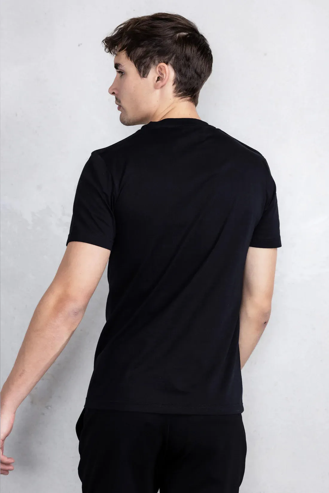 CAMISETA SEBASTIAN SLIM GOLD EMBLEM NEGRA
