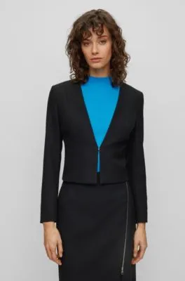 Chaquetilla slim fit en tejido elástico