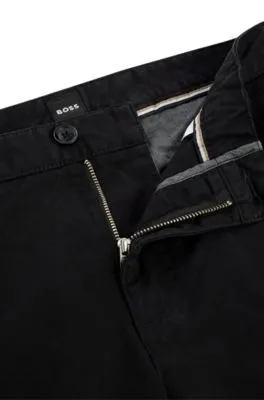 Chinos regular fit en tejido de gabardina de algodón elástico