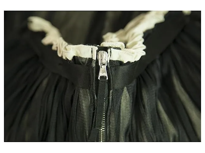 Dolce & Gabbana D&G Minifalda plisada de seda blanca y negra Talla 42 Negro 
