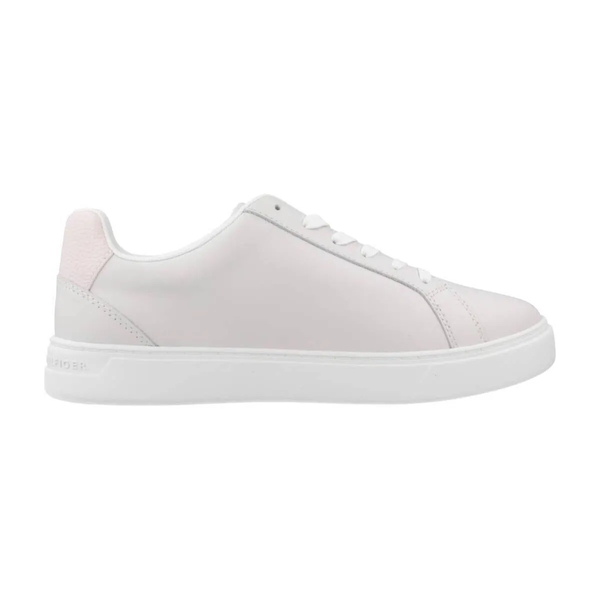 ESSENTIAL COURT SNEAKER