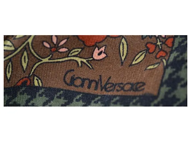 Gianni Versace cuadrado de seda Multicolor 