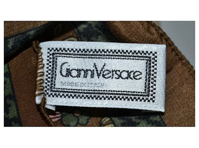 Gianni Versace cuadrado de seda Multicolor 