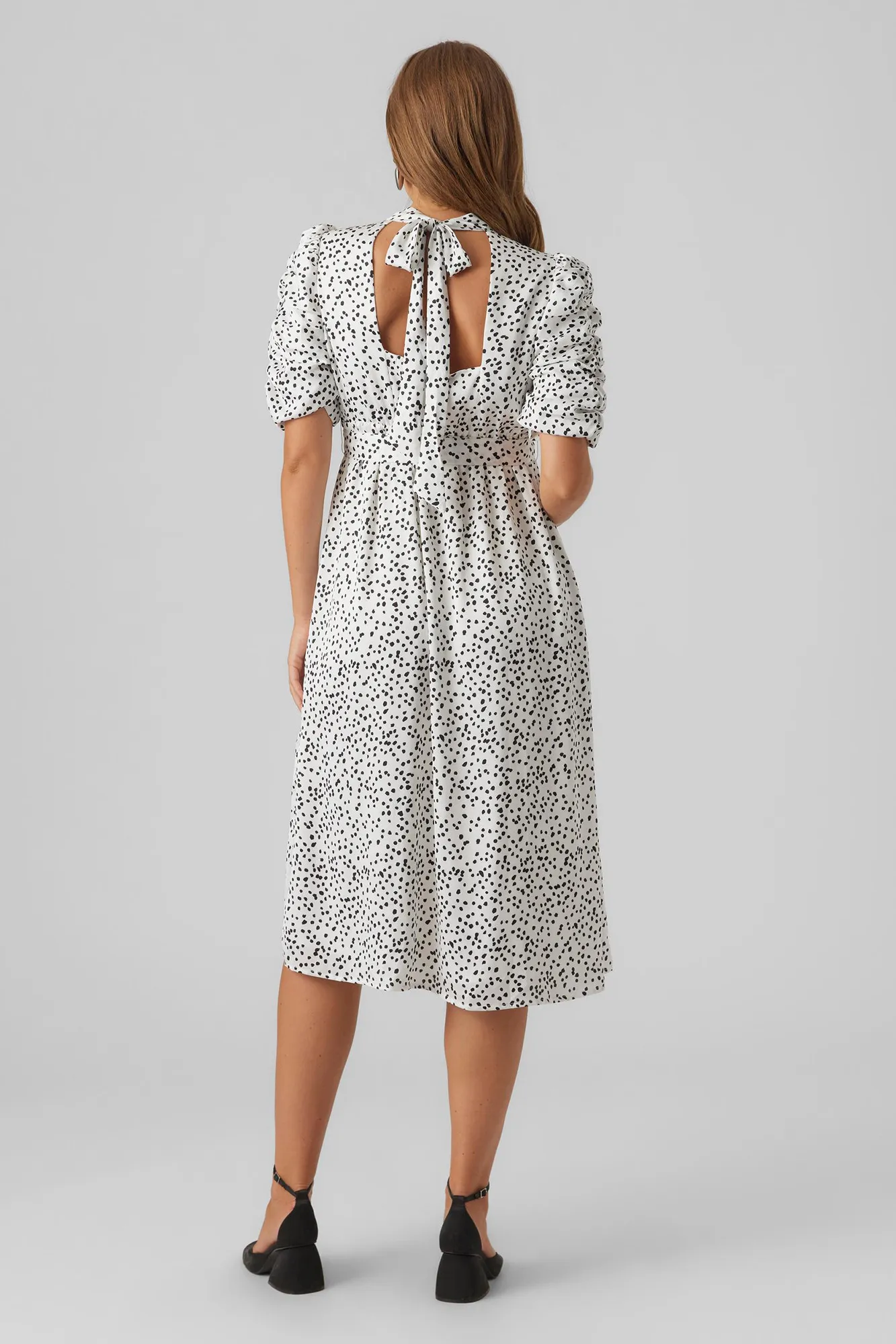 Mamalicious Vestido midi maternity de ocasión