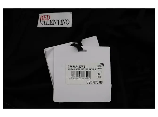 Minivestido en seda negra de crepé de China con volantes y tul de lunares suizos de Red Valentino Negro 