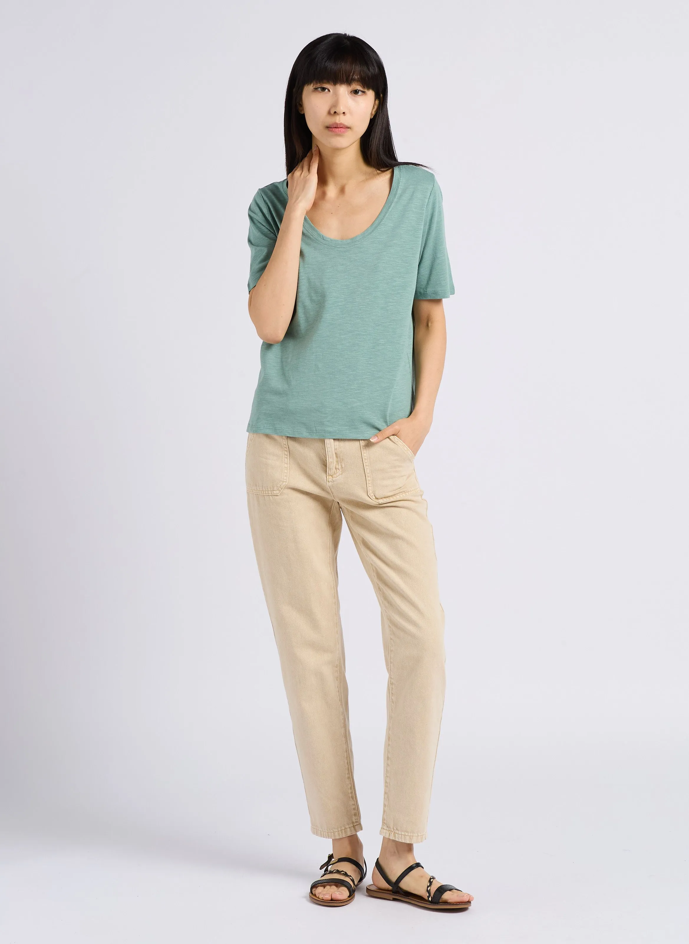 NALLA  PANTALóN SLIM DE ALGODóN DE TALLE ALTO EN BEIGE