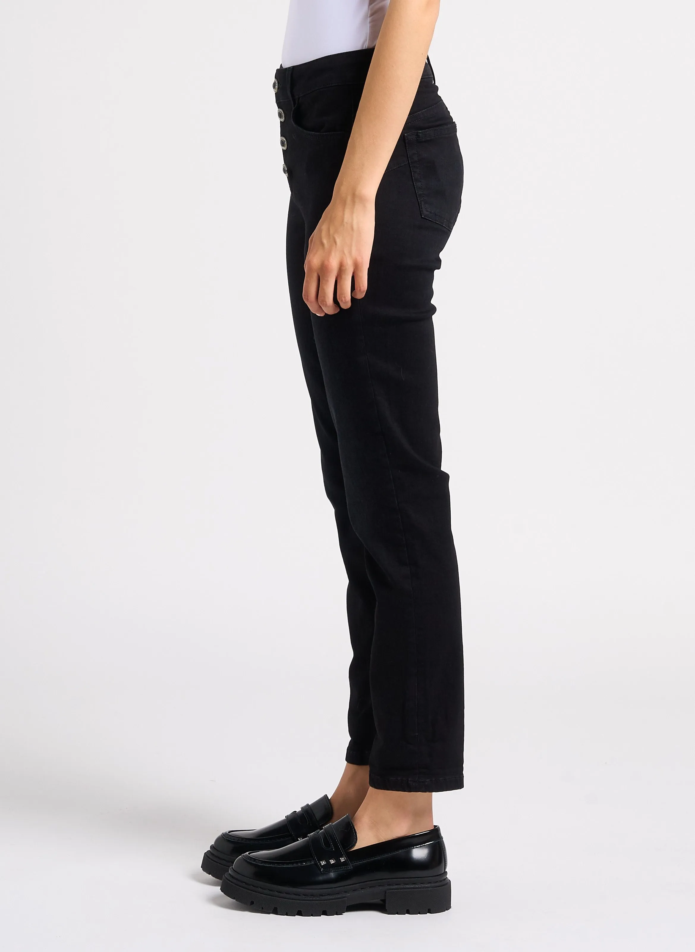 Pantalón corto de mezclilla de talle alto en negro