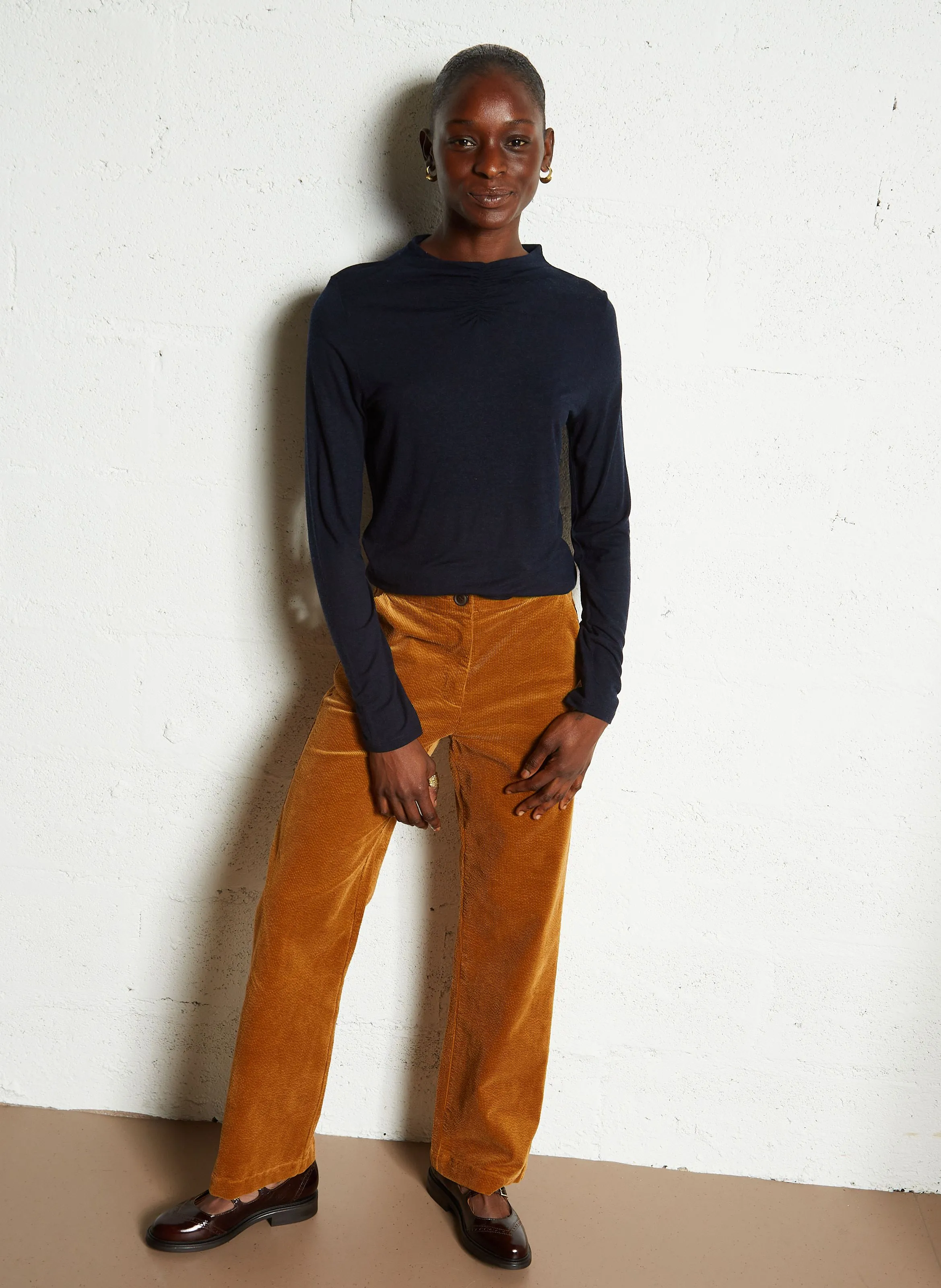 Pantalón recto de algodón mezclado en marron