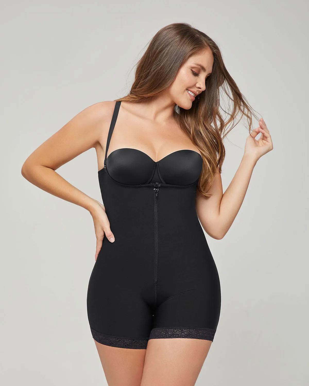 Panty faja tipo short de compresión fuerte levanta cola
