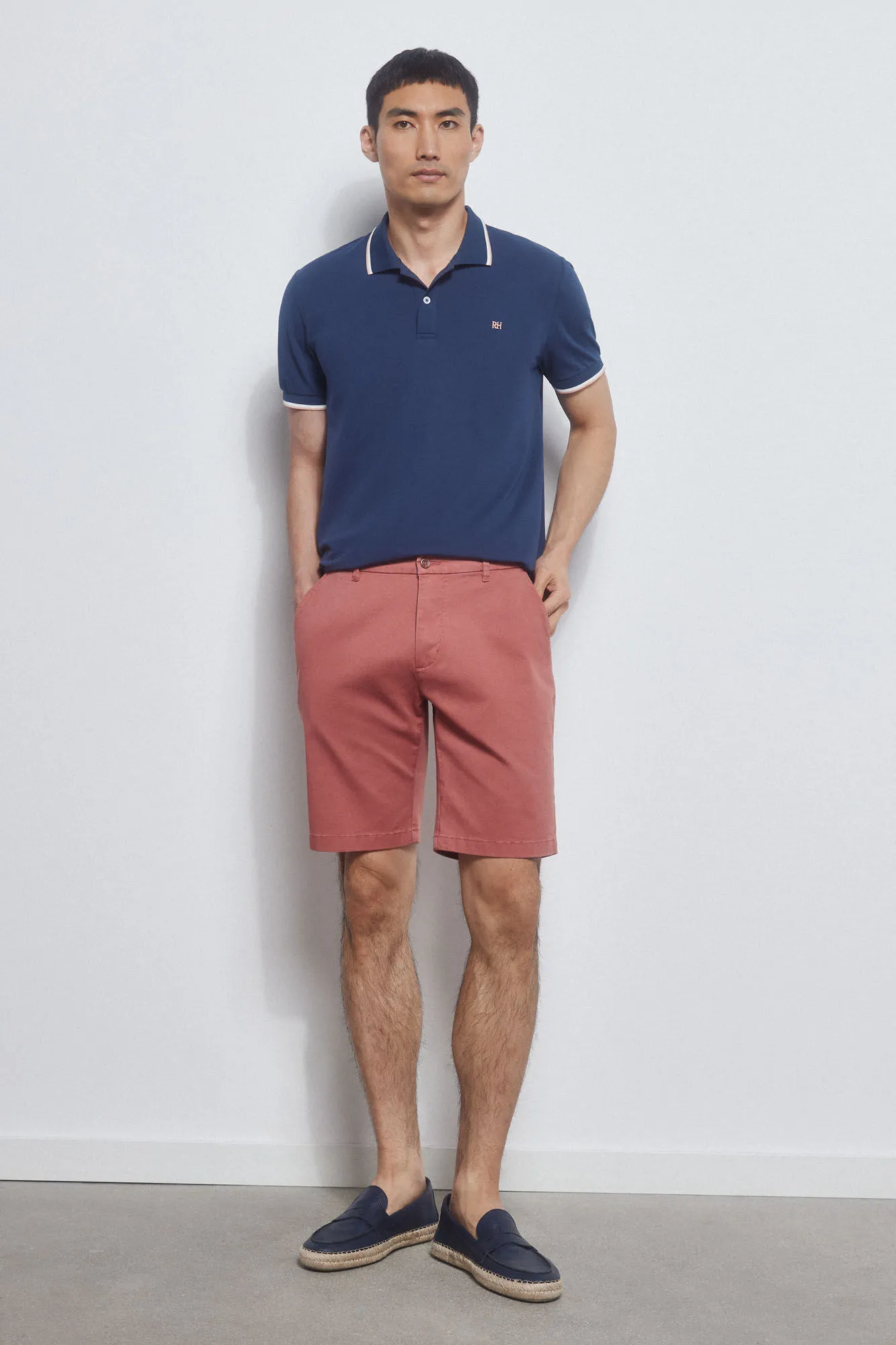 Plain tipped polo shirt