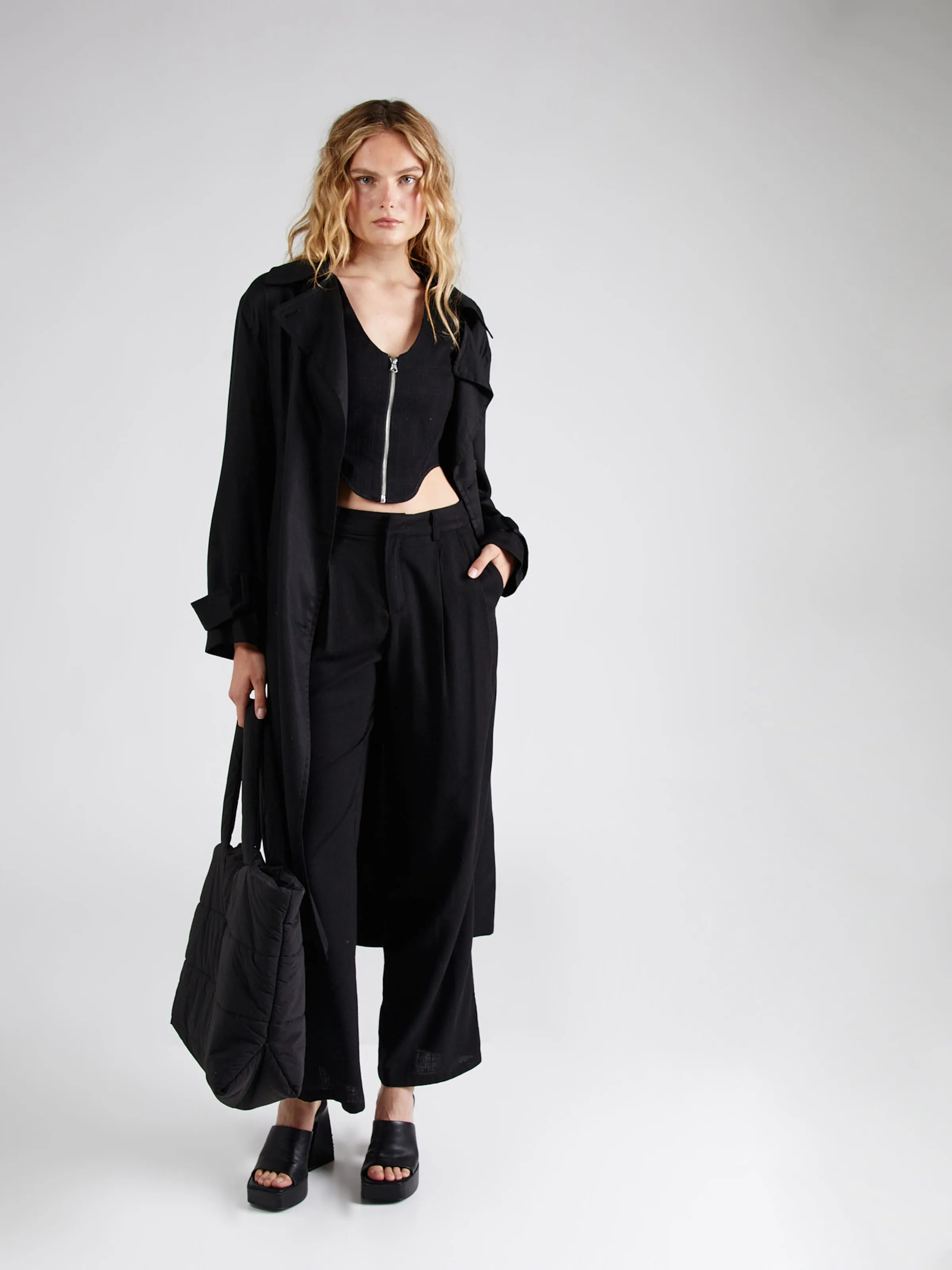 regular Pantalón plisado rosemunde en Negro