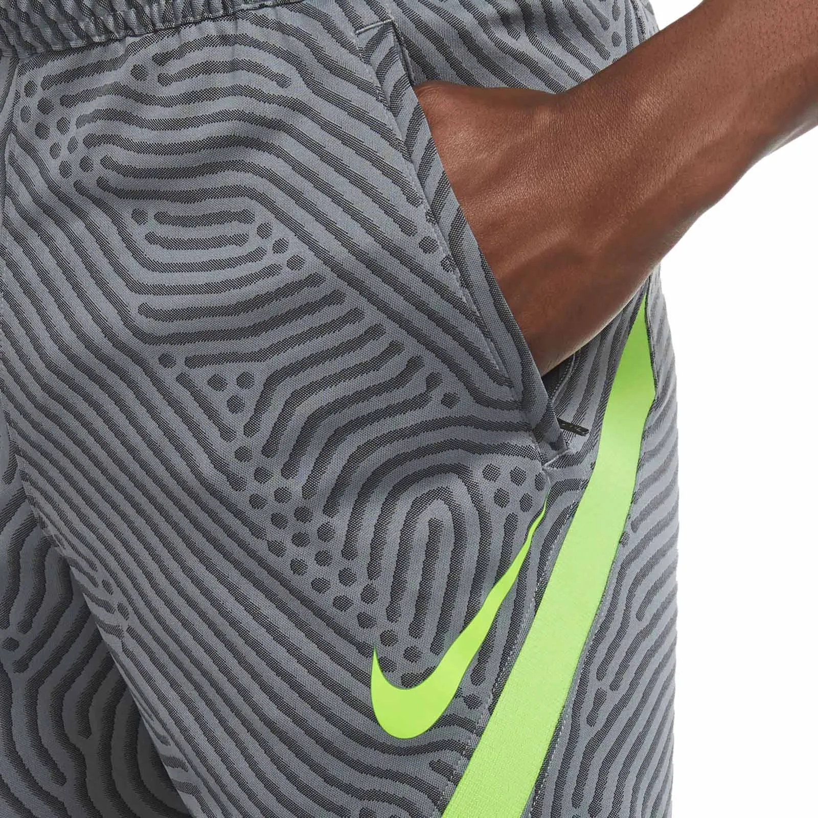 Short Nike Dry Strike