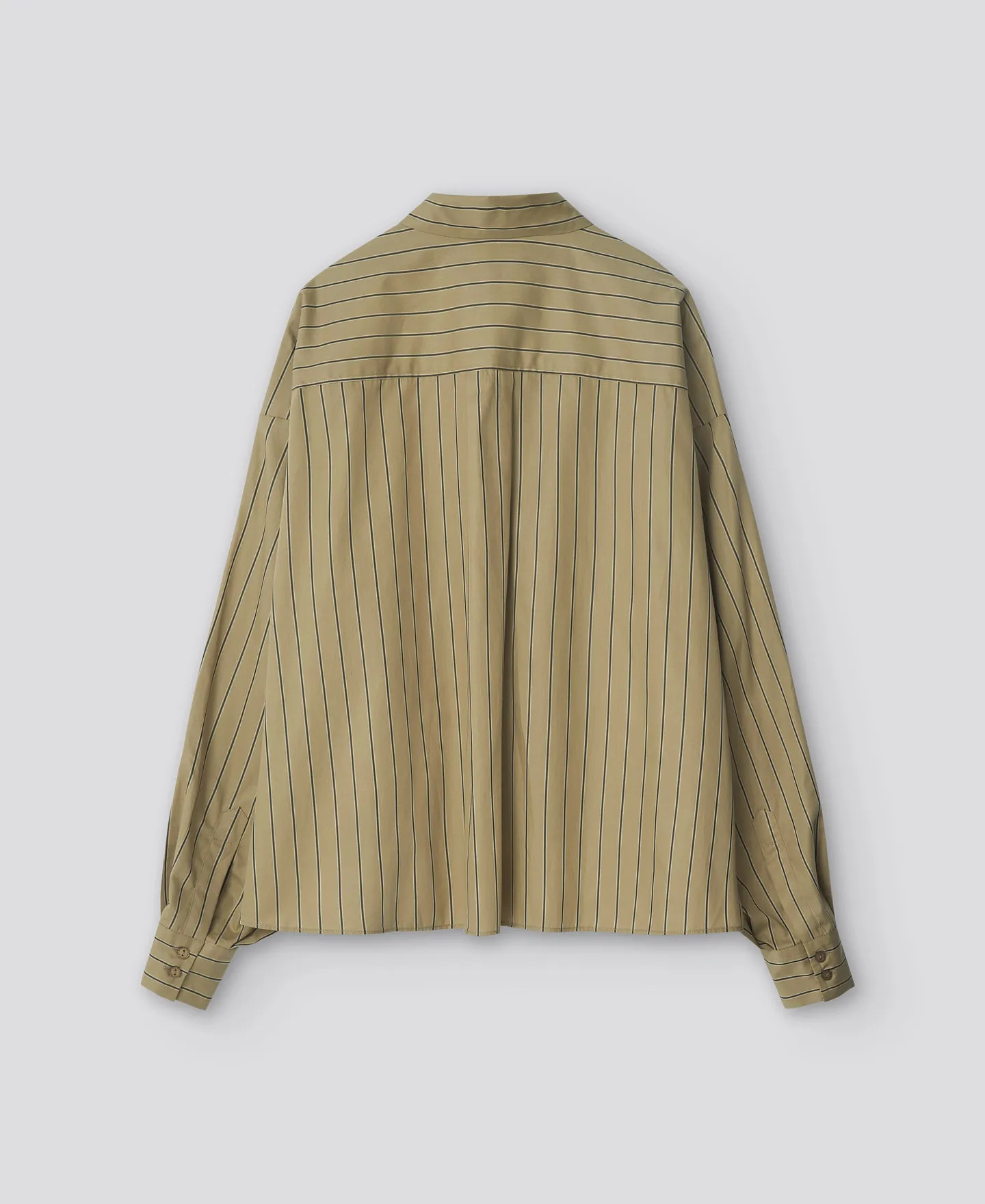 Striped short shirt woman