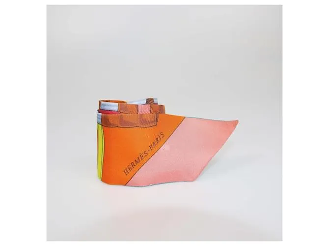 Twilly de seda Eperon D'Or de Hermès 