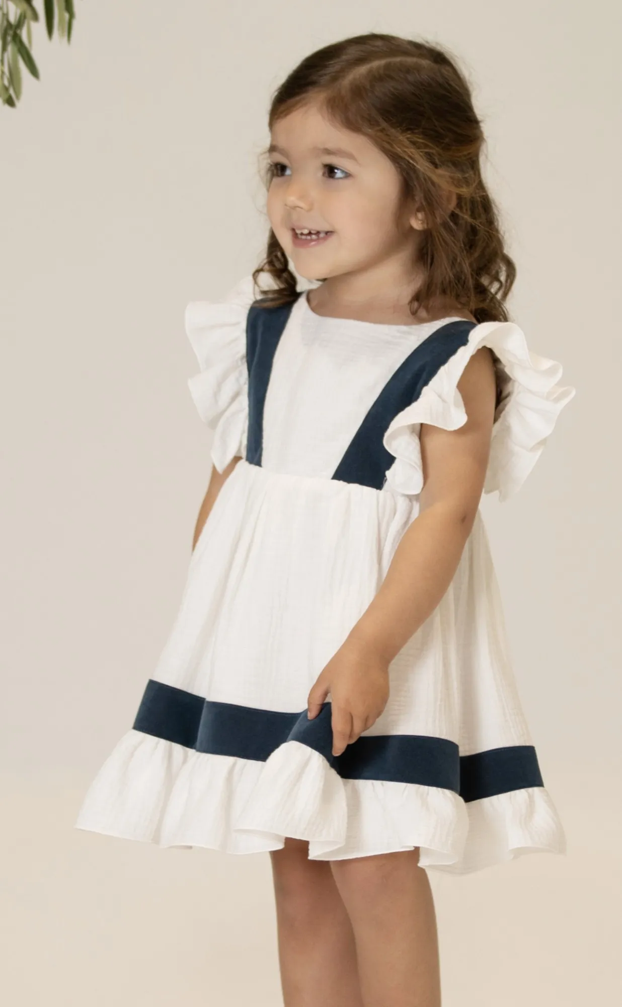 Vestido arras o ceremonia blanco y marino de Eve Children